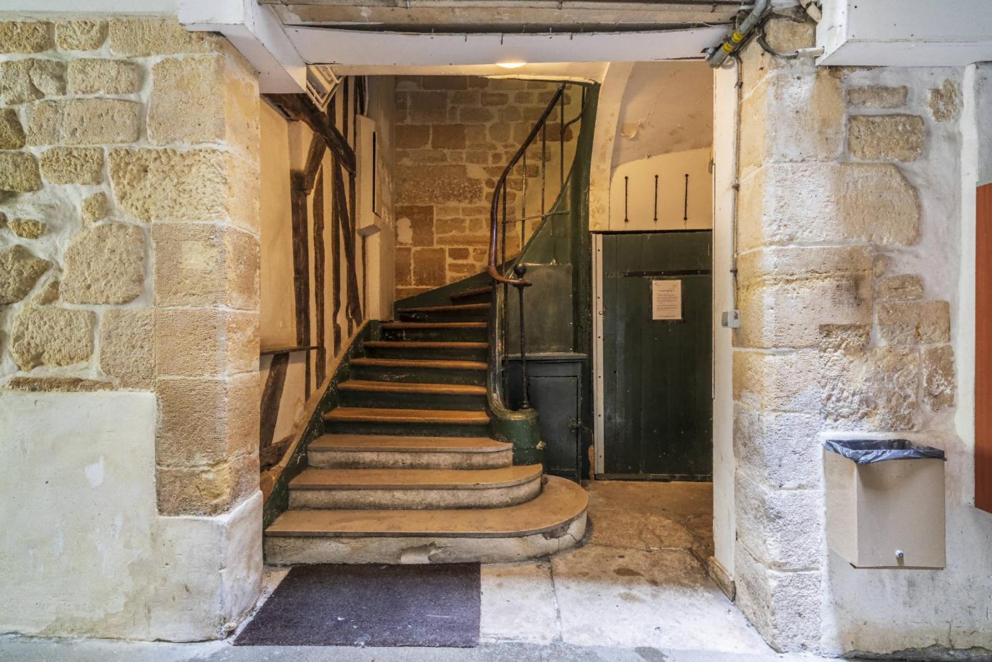 Loft Beaubourg - Marais * Parigi